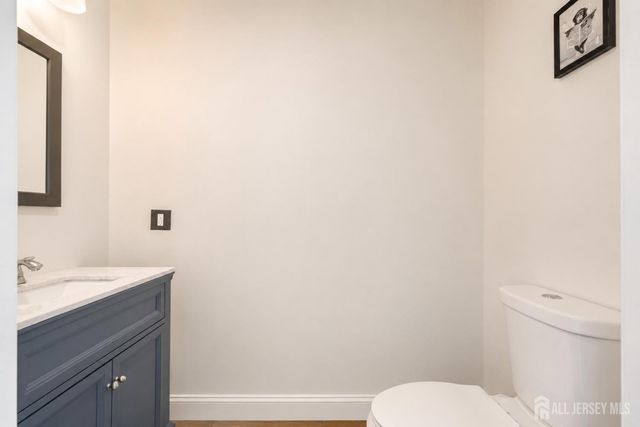 14 Luther Avenue, Hopelawn, NJ 08861