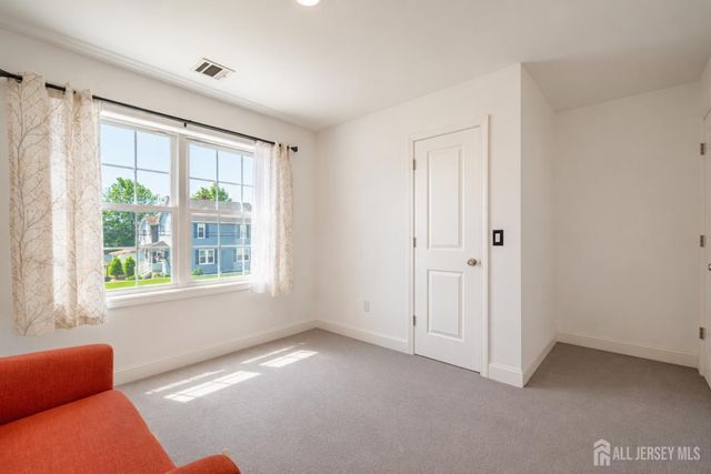 14 Luther Avenue, Hopelawn, NJ 08861