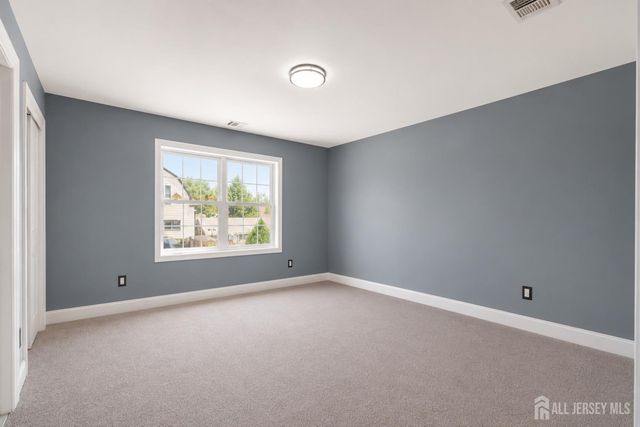 14 Luther Avenue, Hopelawn, NJ 08861