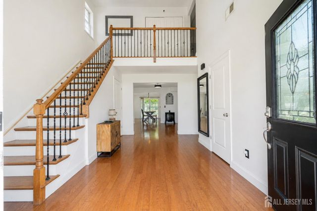 14 Luther Avenue, Hopelawn, NJ 08861
