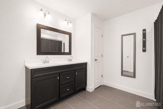 14 Luther Avenue, Hopelawn, NJ 08861