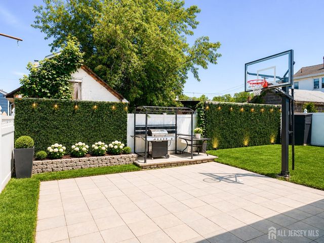 14 Luther Avenue, Hopelawn, NJ 08861
