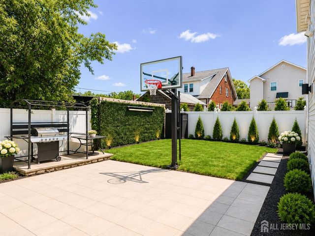 14 Luther Avenue, Hopelawn, NJ 08861