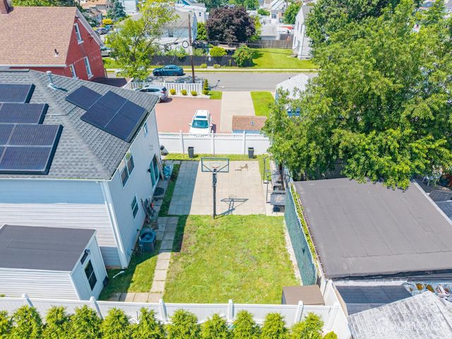 14 Luther Avenue, Hopelawn, NJ 08861