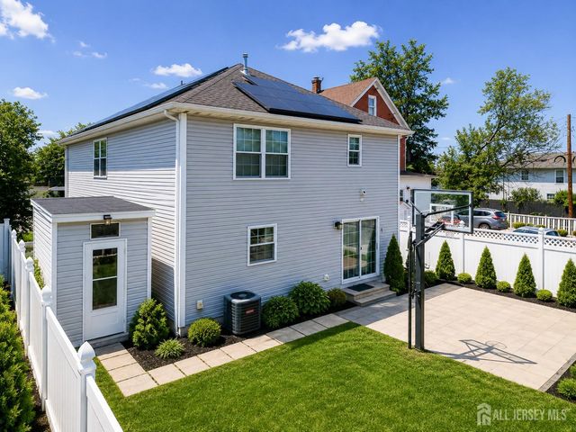 14 Luther Avenue, Hopelawn, NJ 08861