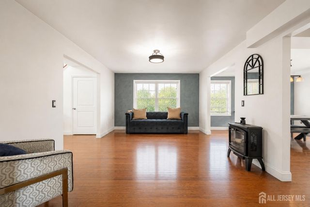 14 Luther Avenue, Hopelawn, NJ 08861