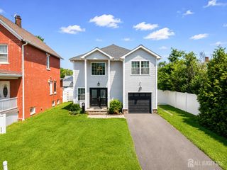 14 Luther Avenue, Hopelawn, NJ 08861