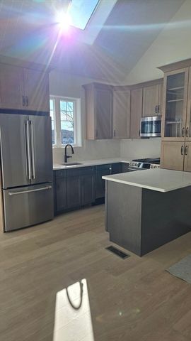 639 E Broadway A, Haverhill, MA 01830