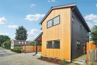 8227 Latona Avenue NE, Seattle, WA 98115