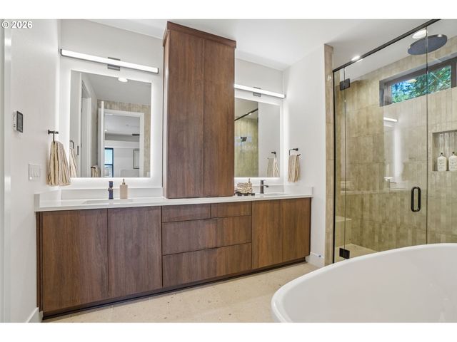5206 N 94TH Ave, Camas, WA 98607