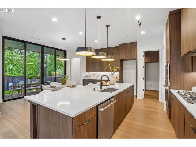 5206 N 94TH Ave, Camas, WA 98607