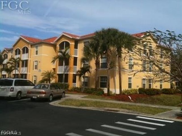 4121 Residence DR 311, Fort Myers, FL 33901