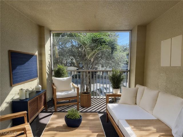 4121 Residence DR 311, Fort Myers, FL 33901