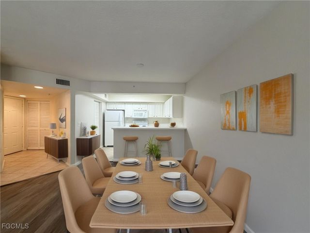 4121 Residence DR 311, Fort Myers, FL 33901