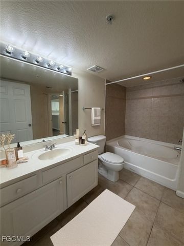 4121 Residence DR 311, Fort Myers, FL 33901