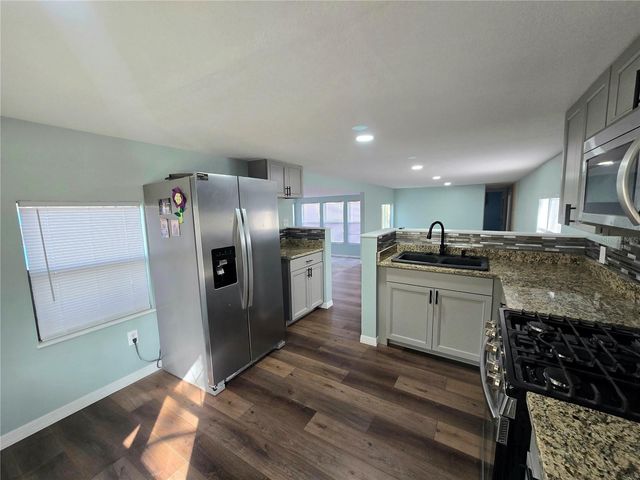 1821 NE 115TH AVENUE, Silver Springs, FL 34488