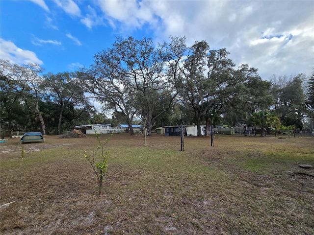 1821 NE 115TH AVENUE, Silver Springs, FL 34488