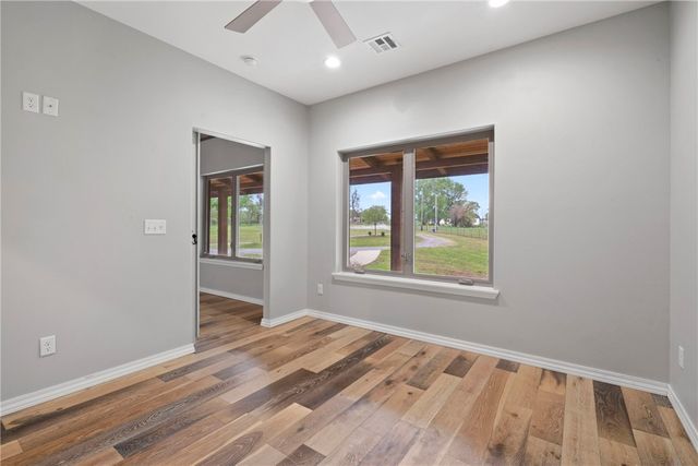 12029 S Edmondson Road, Gentry, AR 72734