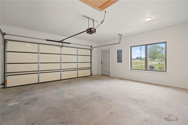 12029 S Edmondson Road, Gentry, AR 72734