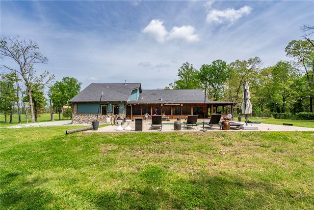 12029 S Edmondson Road, Gentry, AR 72734