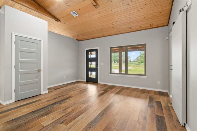 12029 S Edmondson Road, Gentry, AR 72734