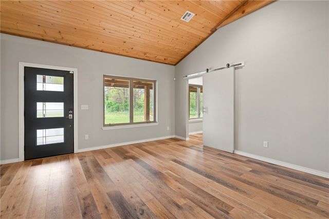 12029 S Edmondson Road, Gentry, AR 72734