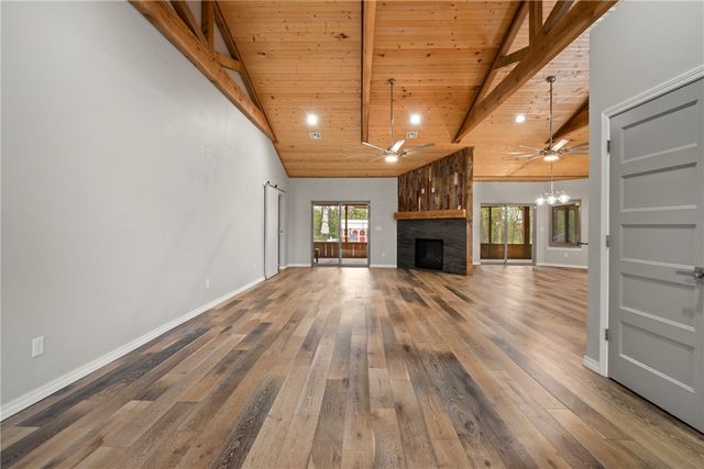 12029 S Edmondson Road, Gentry, AR 72734