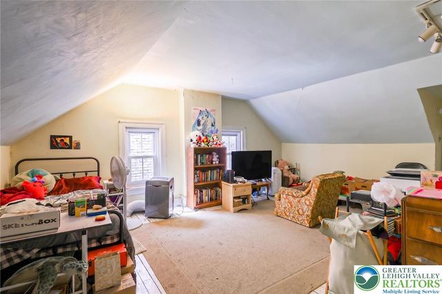 525 3rd Avenue, Bethlehem City, PA 18018