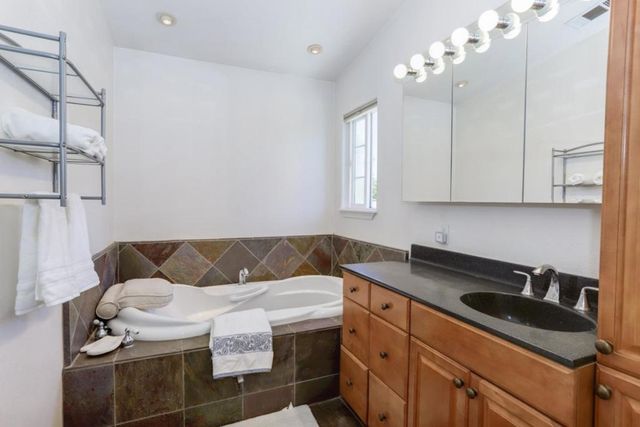 60 Monte Vista Way, Gilroy, CA 95020