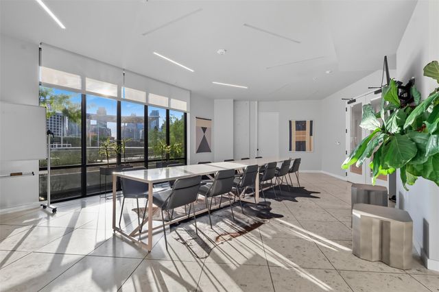 800 Embassy DR 320, Austin, TX 78702