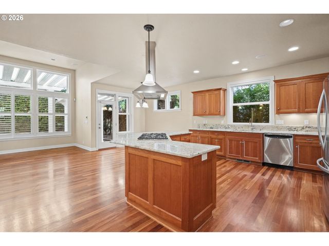 2240 TURNBERRY Ct, Eugene, OR 97401