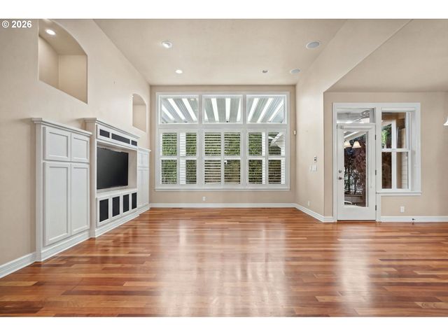 2240 TURNBERRY Ct, Eugene, OR 97401