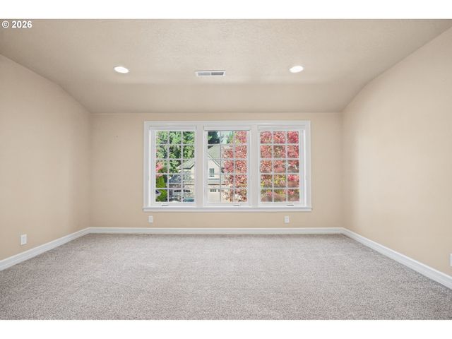 2240 TURNBERRY Ct, Eugene, OR 97401