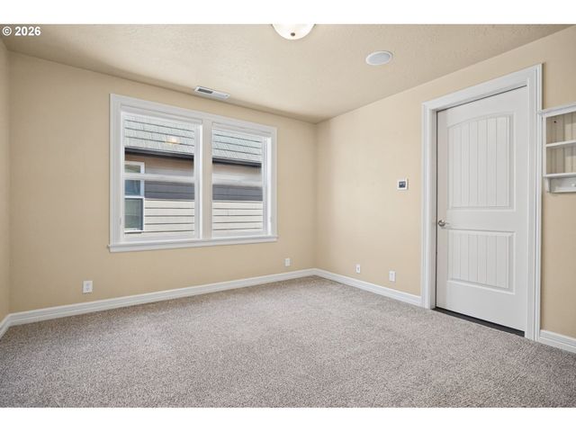 2240 TURNBERRY Ct, Eugene, OR 97401