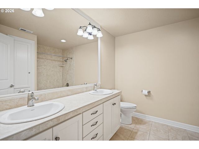 2240 TURNBERRY Ct, Eugene, OR 97401