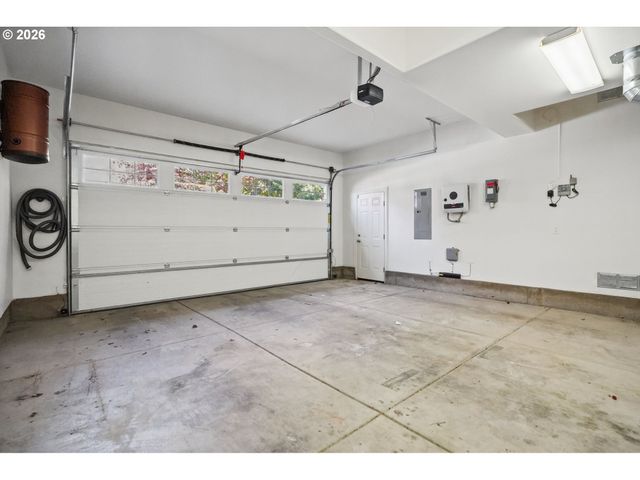 2240 TURNBERRY Ct, Eugene, OR 97401