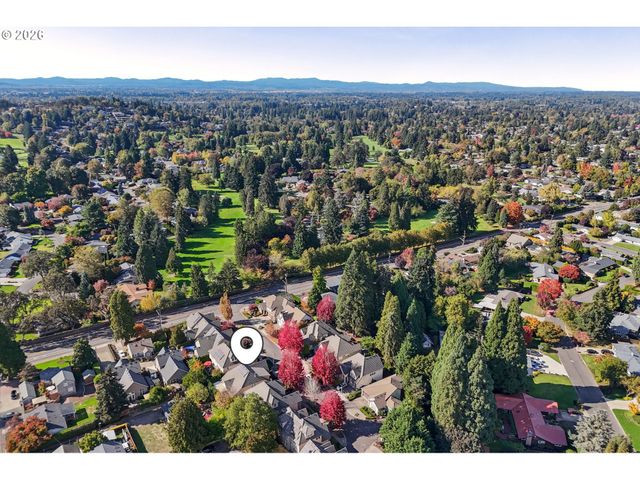 2240 TURNBERRY Ct, Eugene, OR 97401