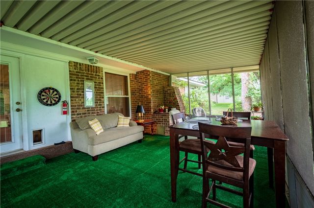 212 Golfview Drive, Hilltop Lakes, TX 77871