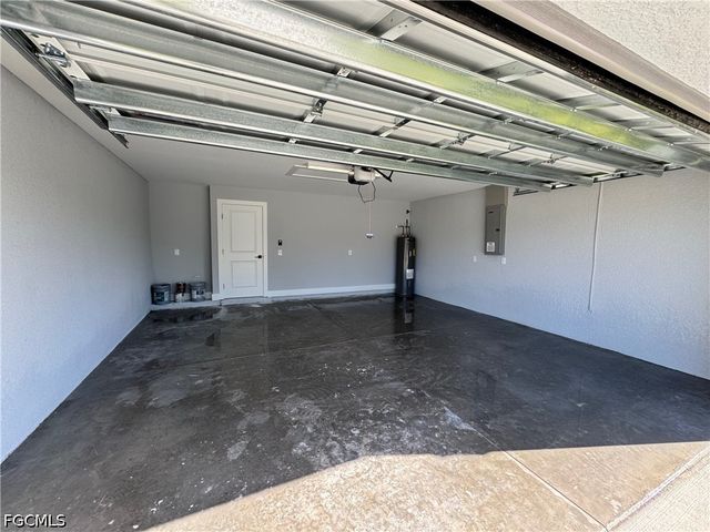 719 Ledge ST, Lehigh Acres, FL 33972