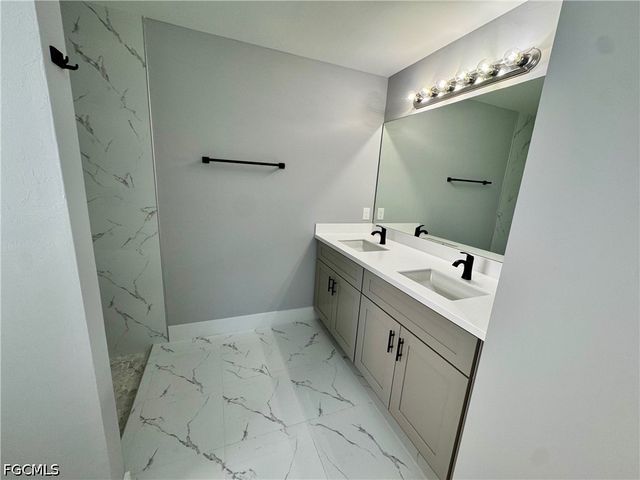 719 Ledge ST, Lehigh Acres, FL 33972
