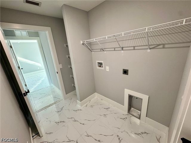 719 Ledge ST, Lehigh Acres, FL 33972