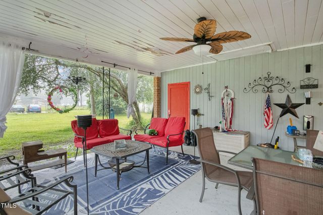 301 Harris Avenue, Raeford, NC 28376
