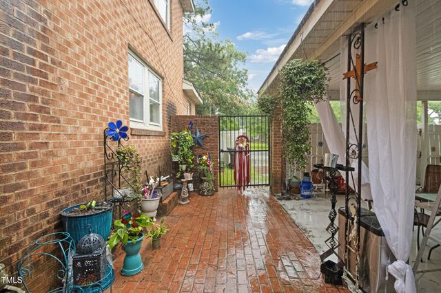 301 Harris Avenue, Raeford, NC 28376