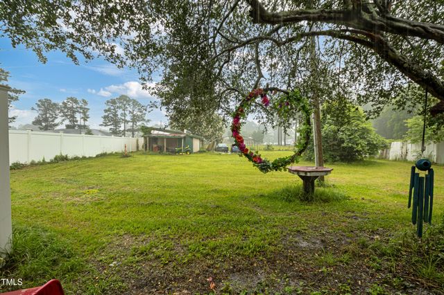 301 Harris Avenue, Raeford, NC 28376