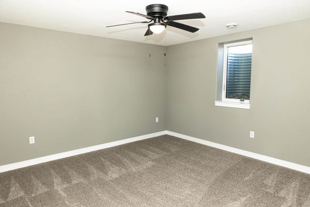 701 Hickory St, Janesville, IA 50647