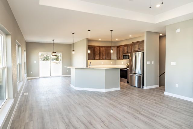 701 Hickory St, Janesville, IA 50647