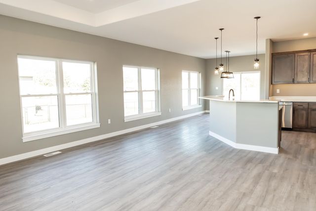 701 Hickory St, Janesville, IA 50647