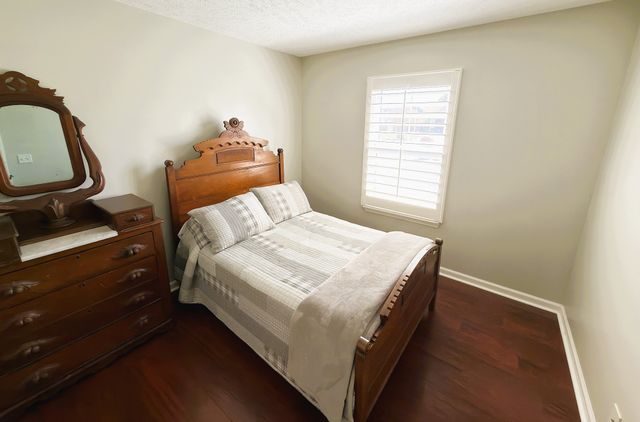 1606 Saint Andrews Dr, Murfreesboro, TN 37128