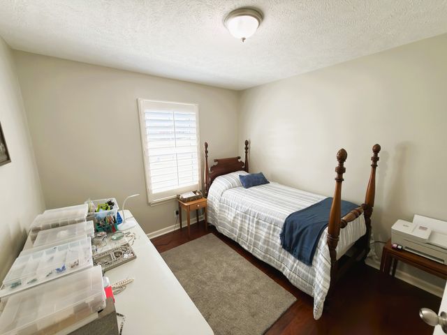 1606 Saint Andrews Dr, Murfreesboro, TN 37128