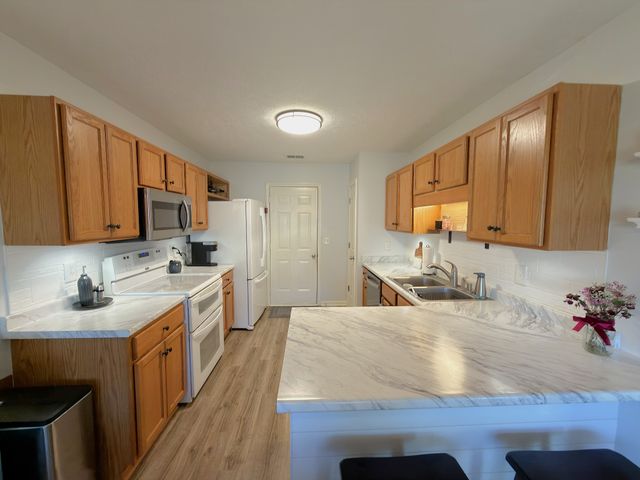 1606 Saint Andrews Dr, Murfreesboro, TN 37128